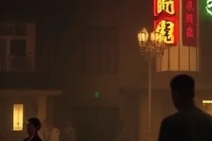 《一场没有彩排的婚礼》短剧封面，画面为临时布置的礼堂